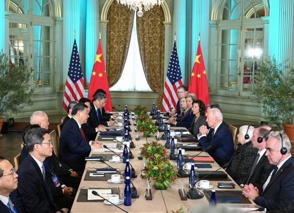 习近平主席同美国总统拜登举行会晤.jpg