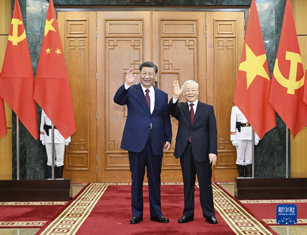 习近平同越共总书记会谈.jpg