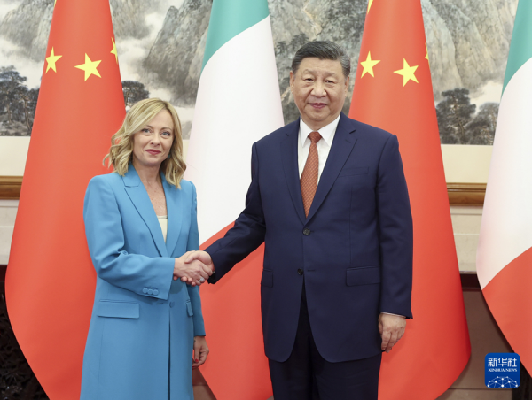 习近平会见意大利总理.png