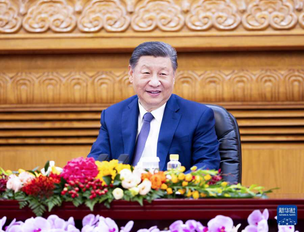习近平会见出席中国国际友好大会暨中国人民对外友好协会成立70周年纪念大会的外方嘉宾.png