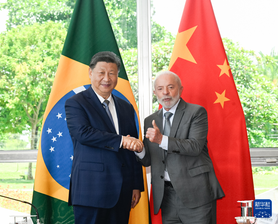 习近平同巴西总统卢拉举行会谈.jpg