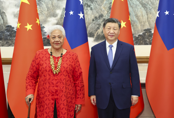 习近平会见萨摩亚总理菲娅梅.jpg