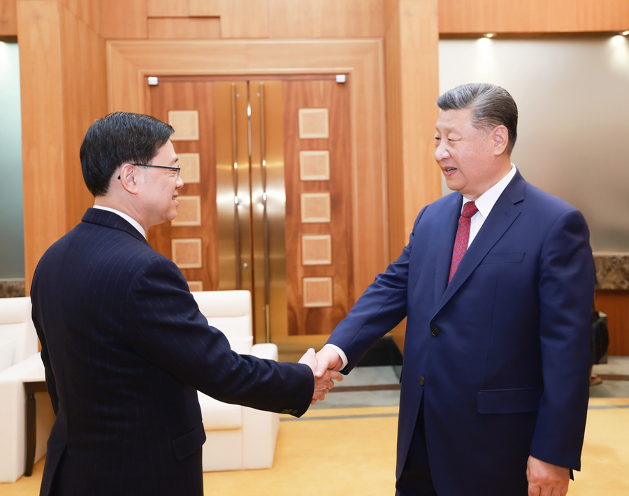 习近平会见李家超.JPG