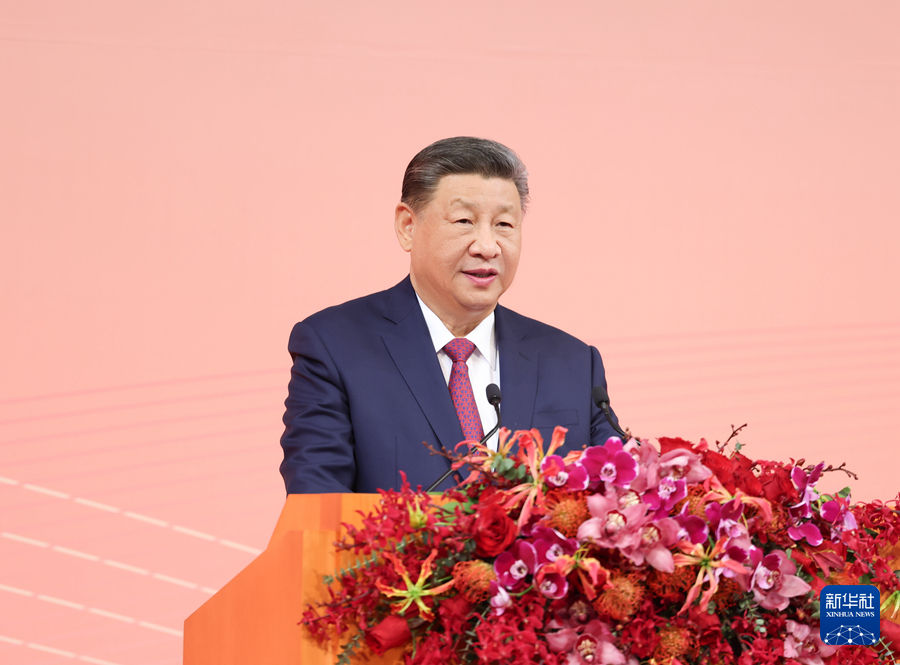 习近平出席澳门行政区欢迎晚宴并发表重要讲话.jpg
