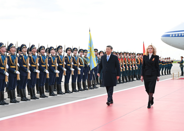 习近平抵达莫斯科对俄罗斯进行国事访问.jpg