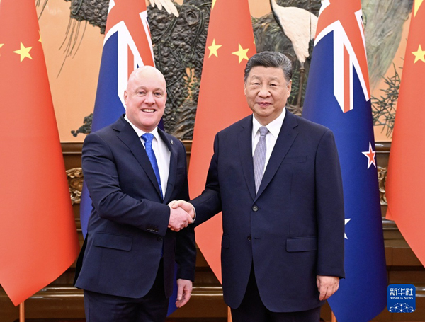 习近平会见新西兰总理.jpg