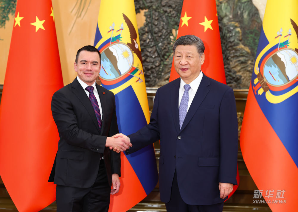习近平会见厄瓜多尔总统.jpeg